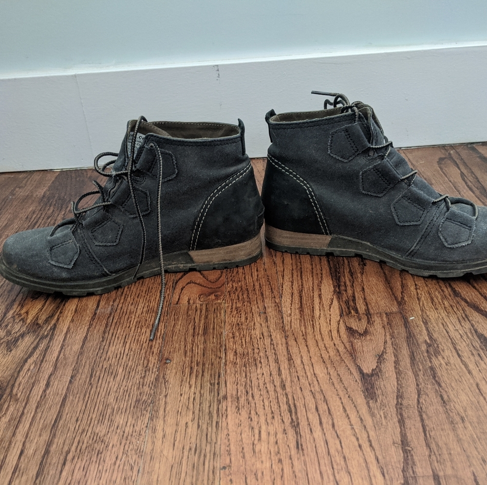 Sorel lace up ankle boots